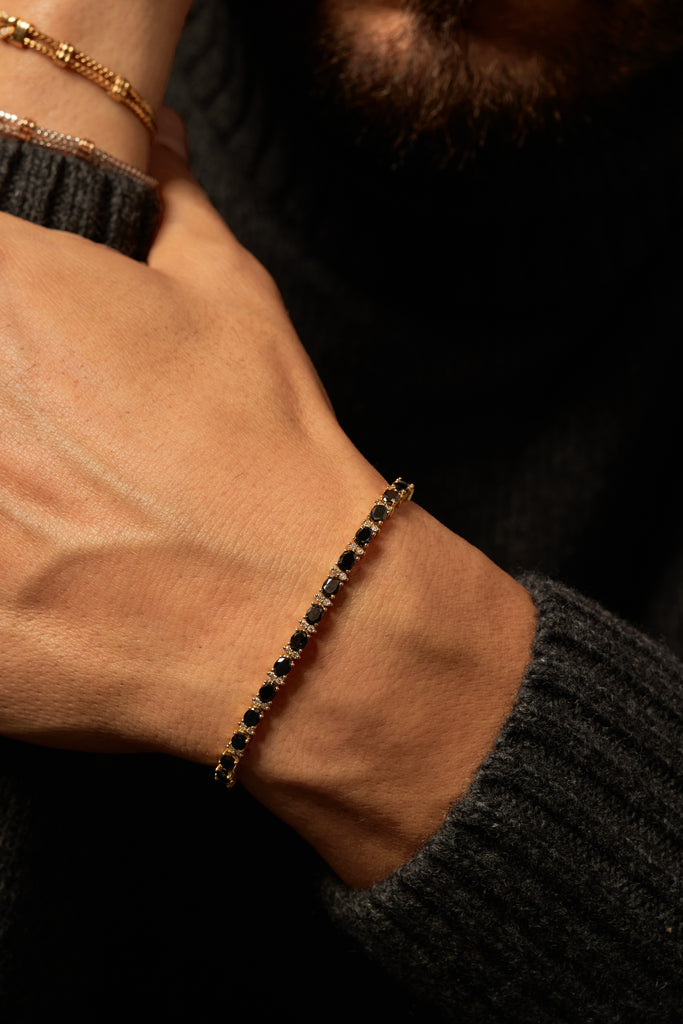 BRACCIALE IN ORO GIALLO CON DIAMANTI E DIAMANTI NERI