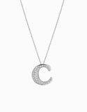 Ciondolo lettera C scatolata in oro bianco con diamanti