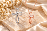 CROCE IN ORO BIANCO FANTASIA CON DIAMANTI E CATENA