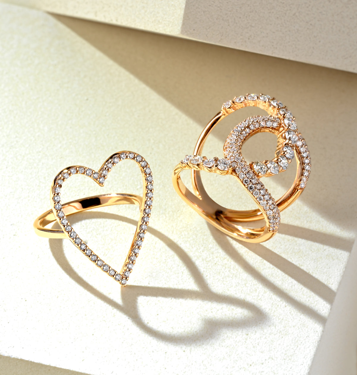 ANELLO FANTASIA IN ORO ROSA CON DIAMANTI