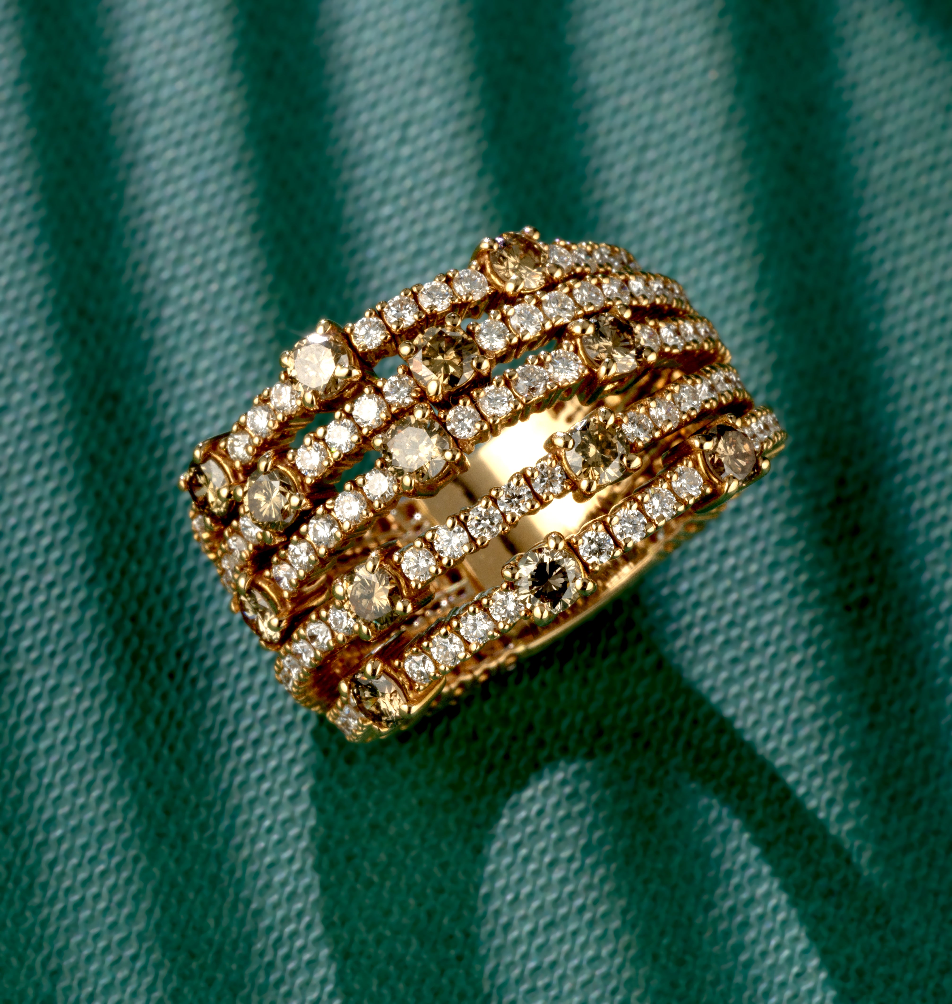 ANELLO A FASCE IN ORO ROSA CON DIAMANTI E PIETRE BROWN