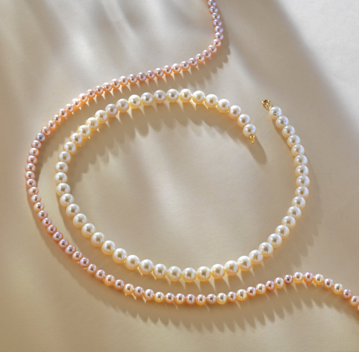 COLLANA DI PERLE MULTICOLOR ROSA CON CHIUSURA IN ORO BIANCO