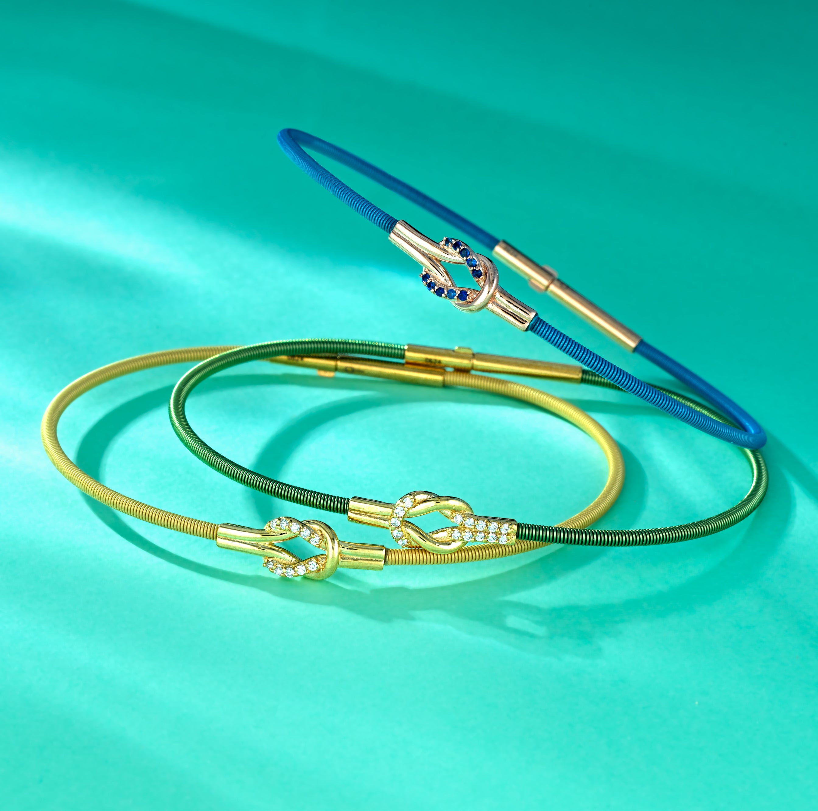 BRACCIALE IN ORO GIALLO CON CENTRALE DI DIAMANTI