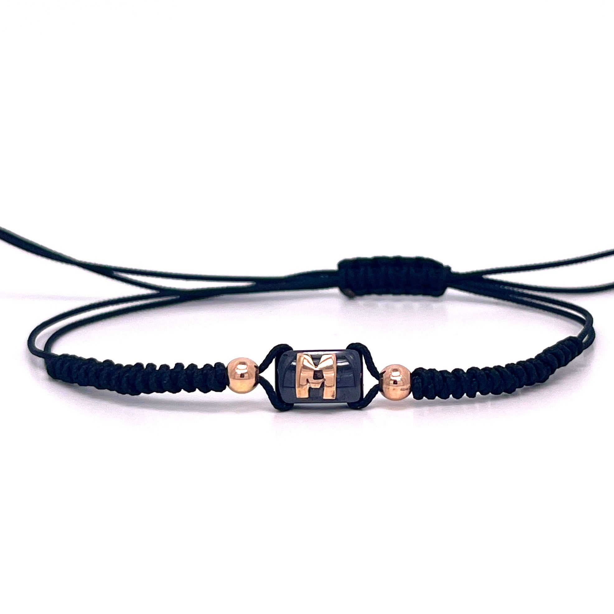BRACCIALE CON LETTERA IN ORO 9KT  LACCIO NERO