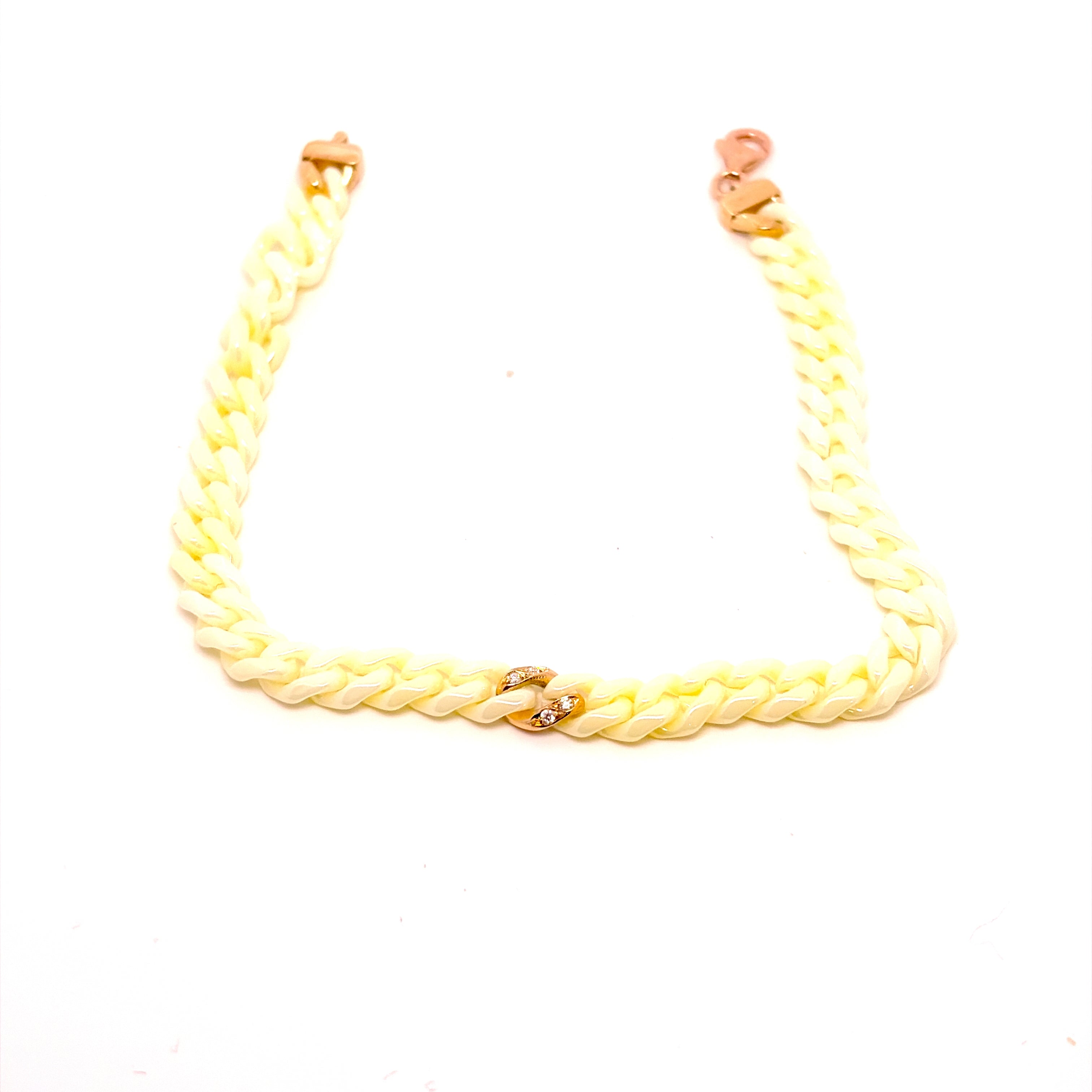 BRACCIALE IN CERAMICA PANNA CON GRUMETTA CENTRALE E CHIUSURA IN ORO 9KT E DIAMANTI