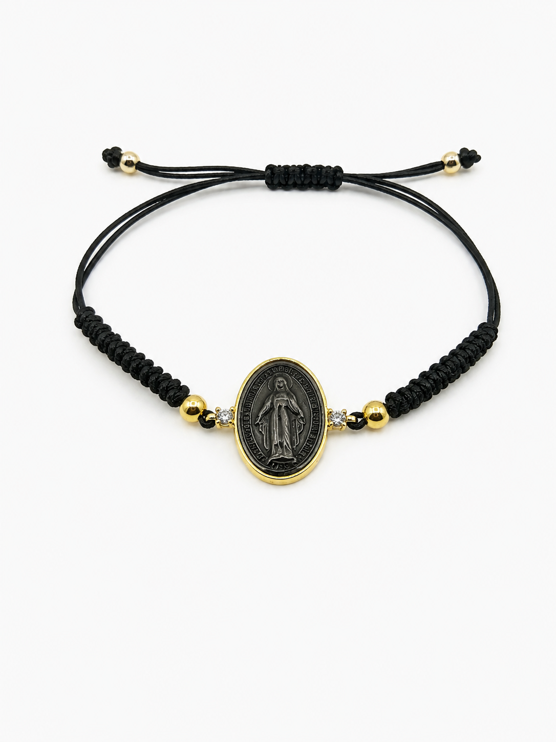 BRACCIALE IN ORO 9KT, CON MADONNINA IN CERAMICA E DIAMANTI