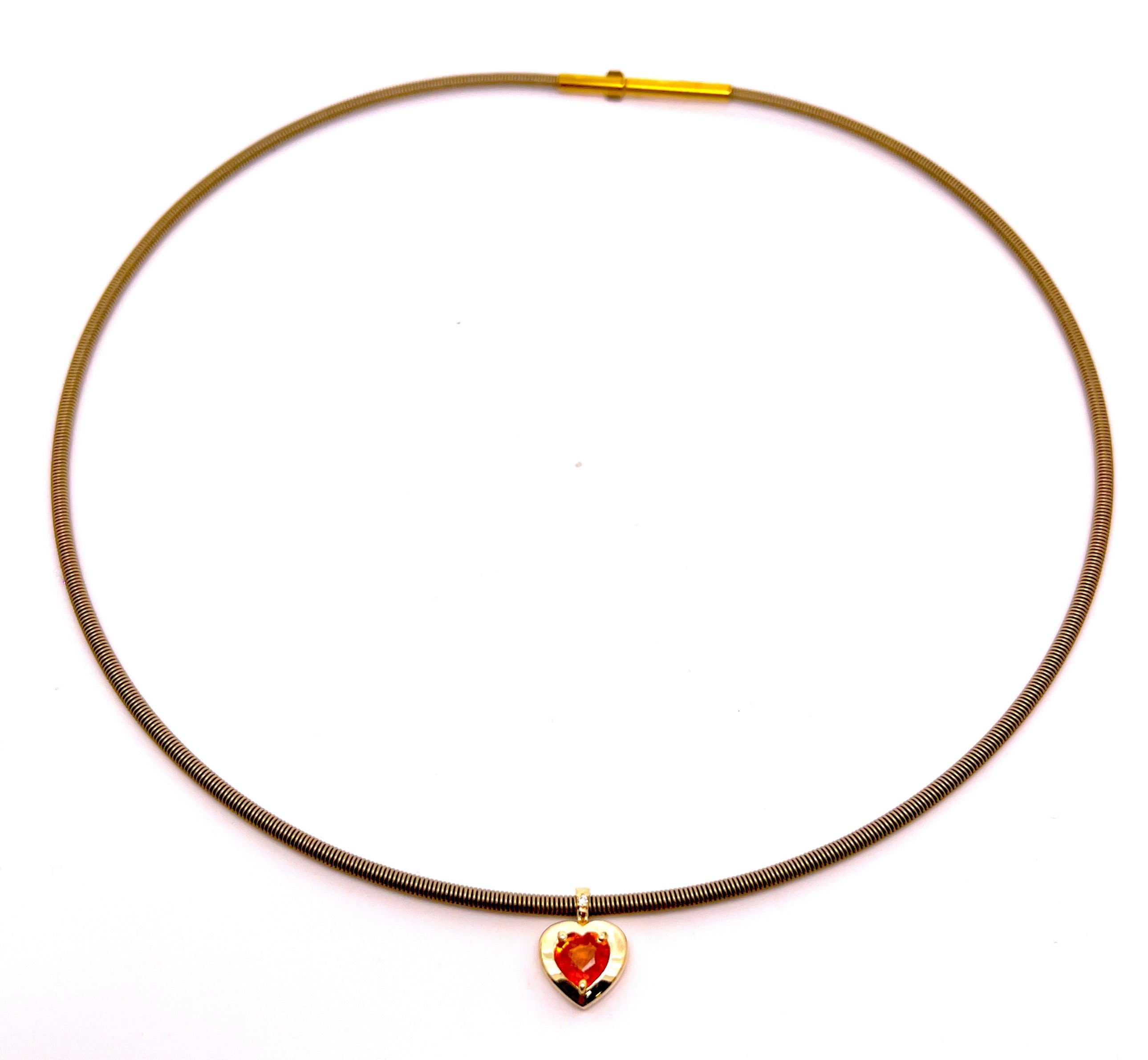 COLLANA CON CINTRUINO IN ORO ROSA CON CUORE CENTRALE DI COLORE E DIAMANTI