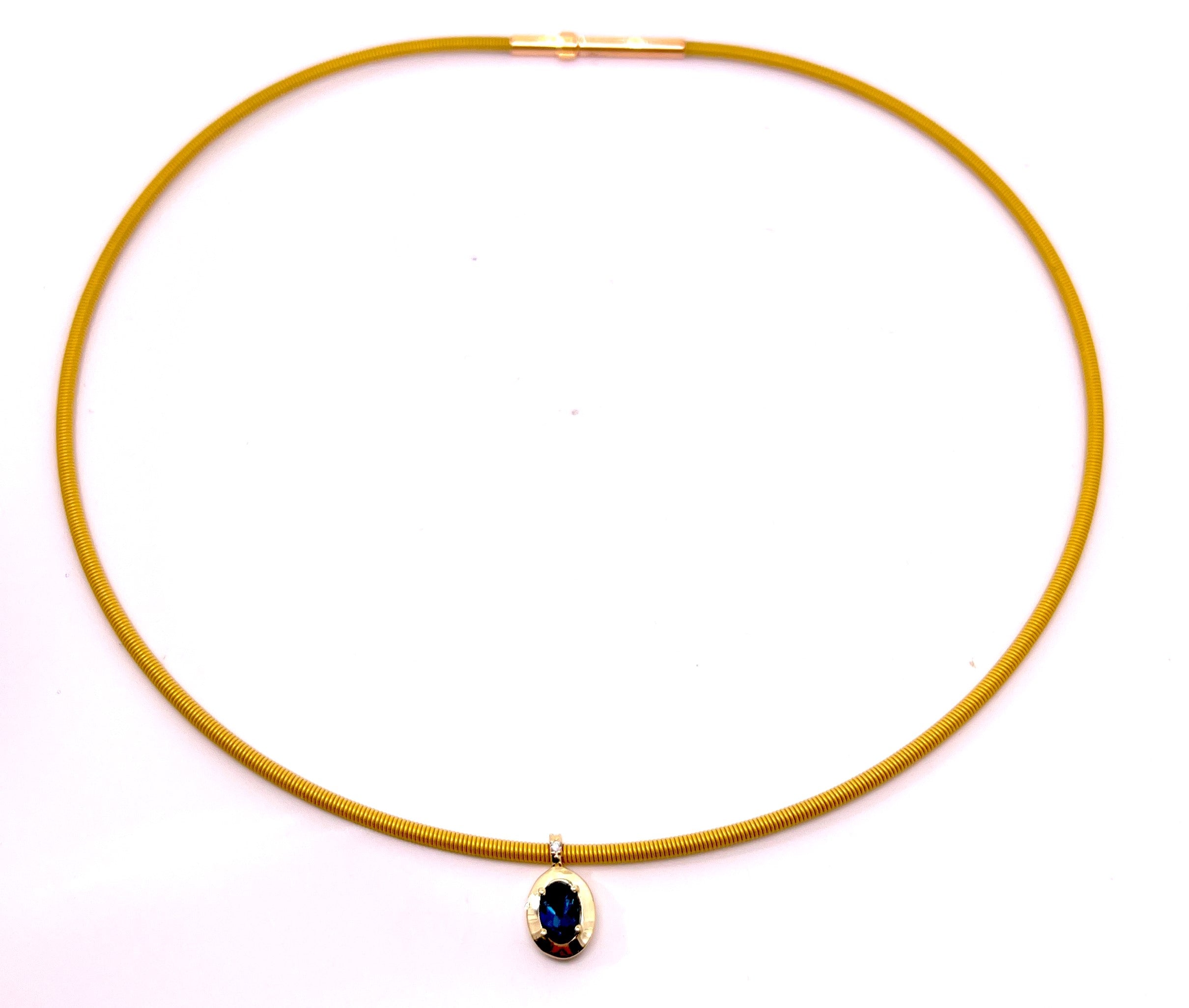 COLLANA CON CINTURINO IN ORO ROSA CON OVALE CENTRALE DI COLORE E DIAMANTI