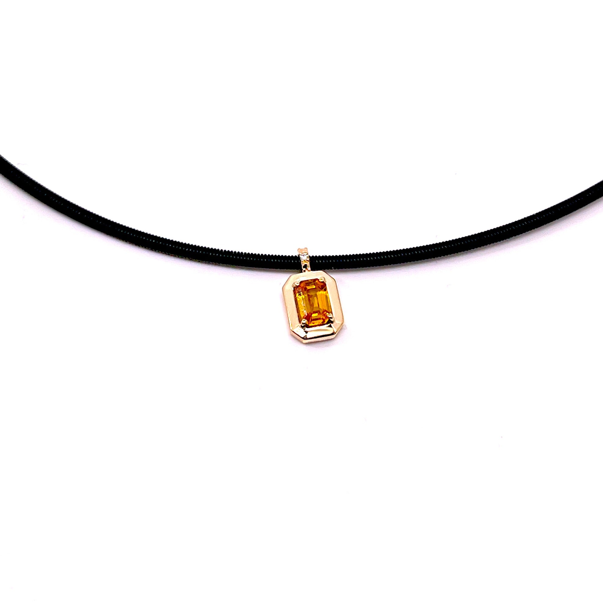 COLLANA CON CINTRUINO IN ORO ROSA CON QUADRATO CENTRALE DI COLORE E DIAMANTI