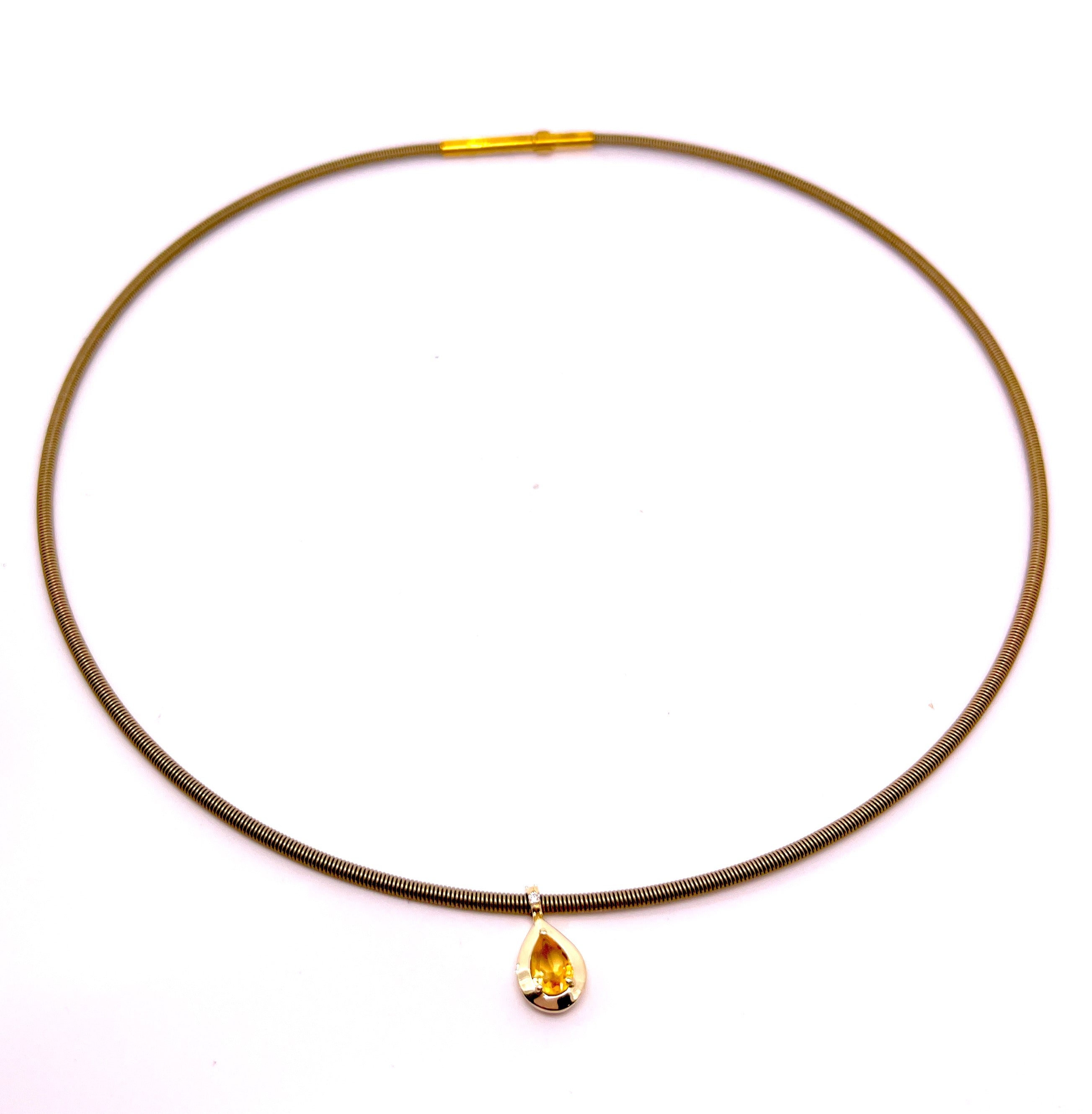 COLLANA CON CINTRUINO IN ORO ROSA CON GOCCIA CENTRALE COLORE E DIAMANTI