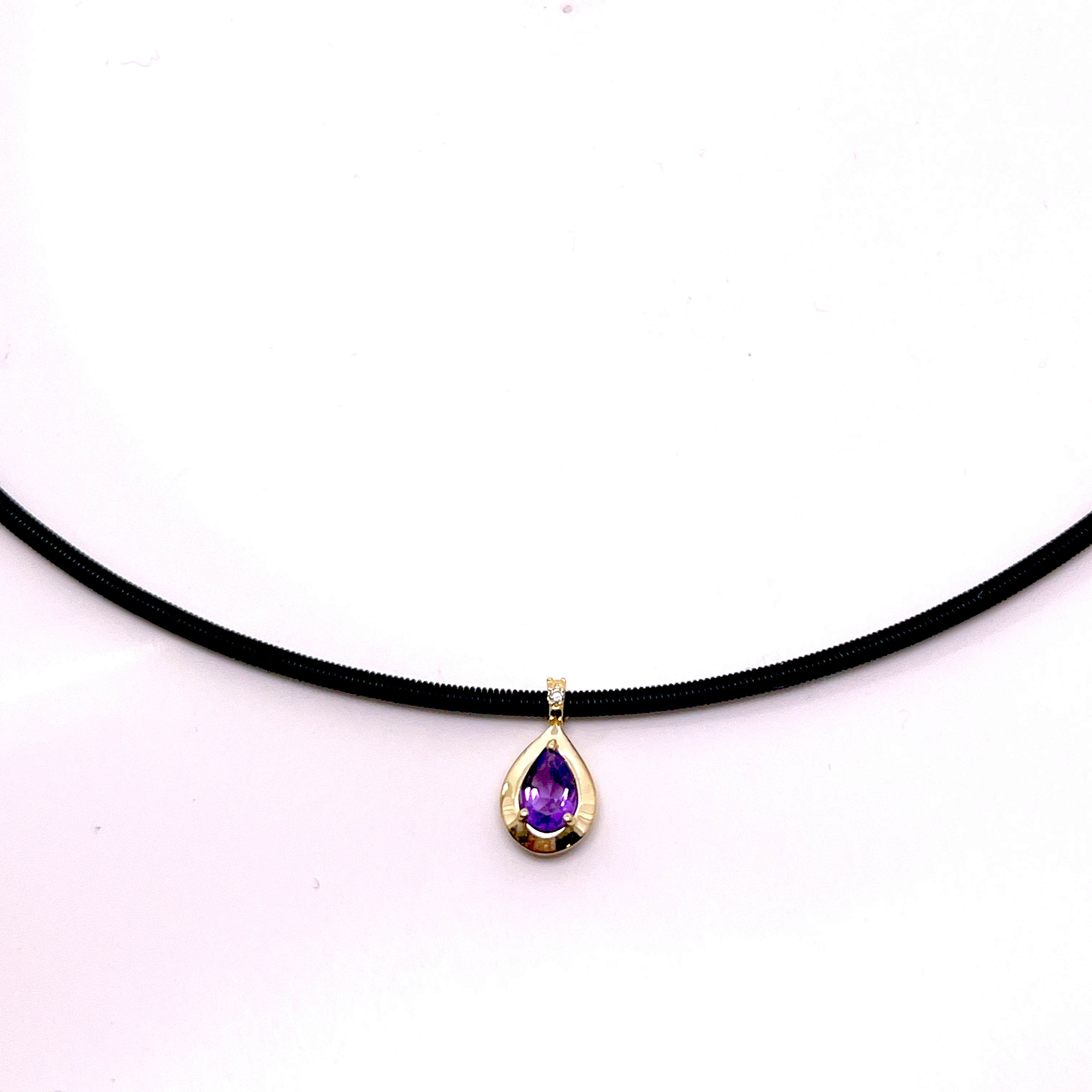 COLLANA CON CINTURINO IN ORO ROSA CON GOCCIA DI COLORE E DIAMANTI