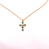 CROCE PICCOLA IN ORO ROSA CON DIAMANTINO E SMERALDI