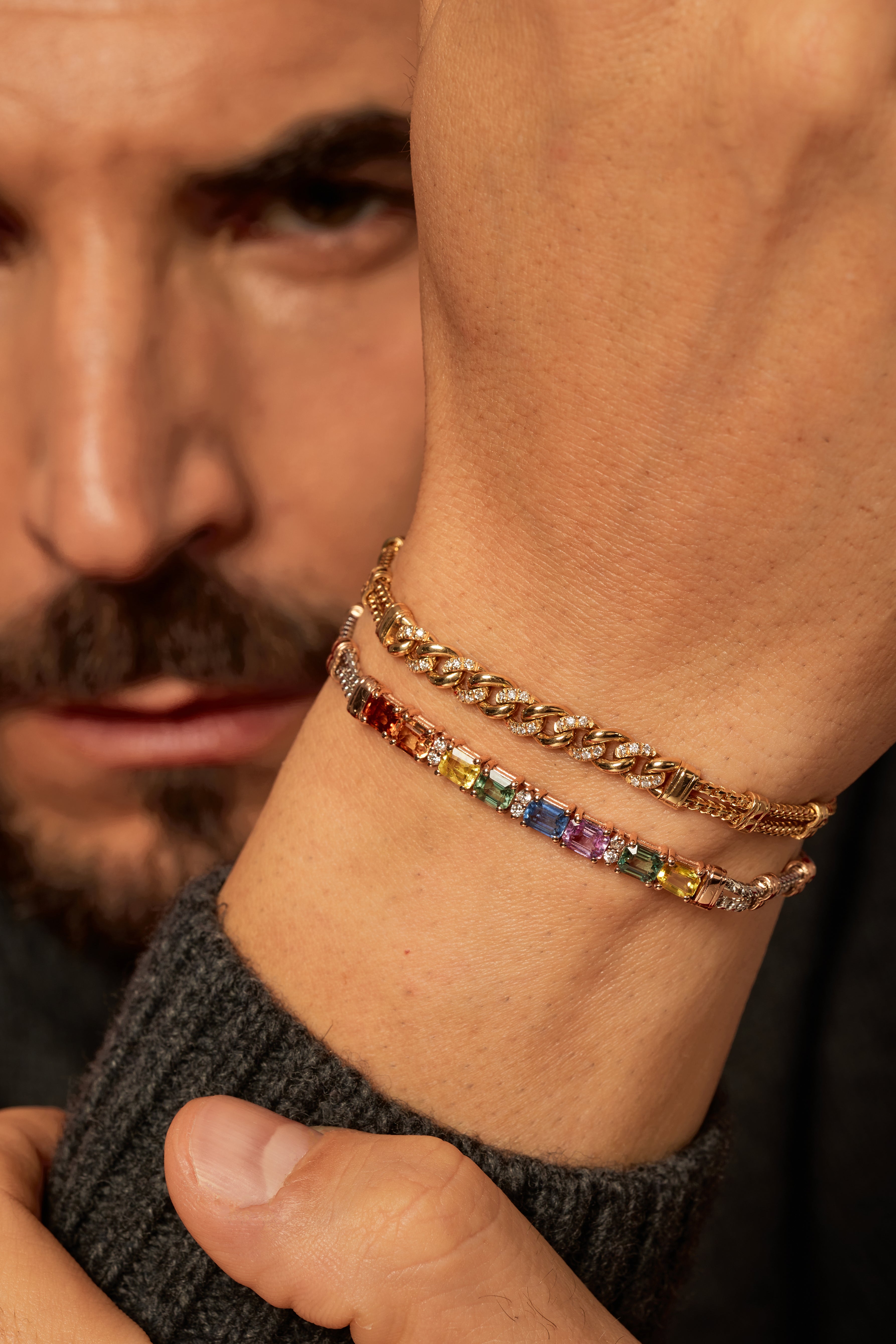 BRACCIALE CON CATENA IN ORO GIALLO E GRUMETTA CON DIAMANTI