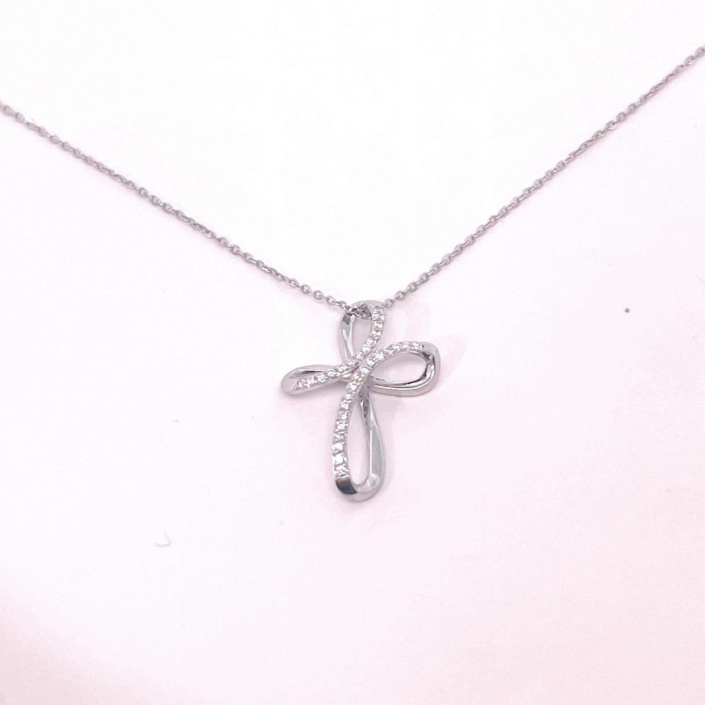 CROCE IN ORO BIANCO FANTASIA CON DIAMANTI E CATENA