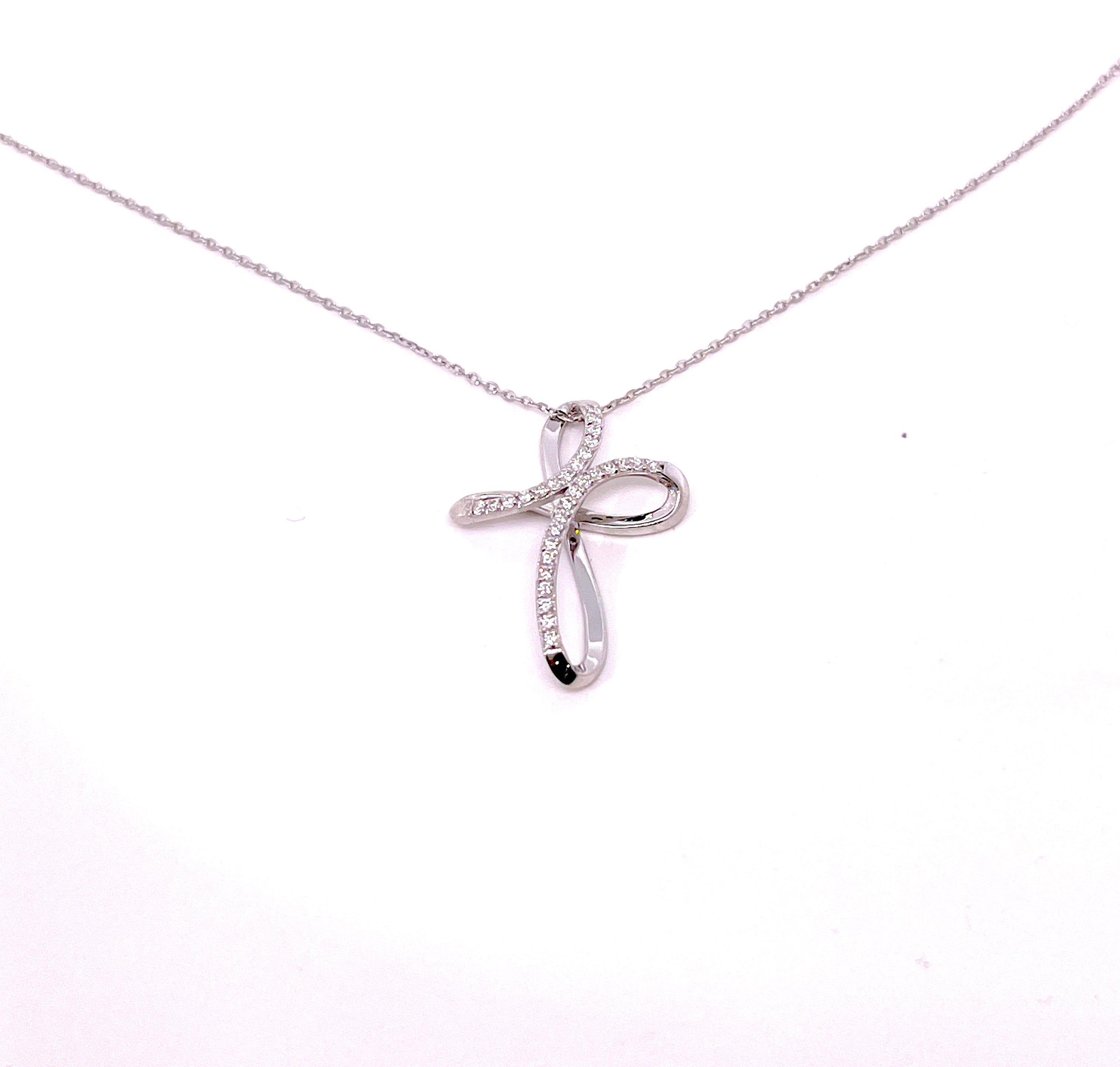 CROCE IN ORO BIANCO FANTASIA CON DIAMANTI E CATENA