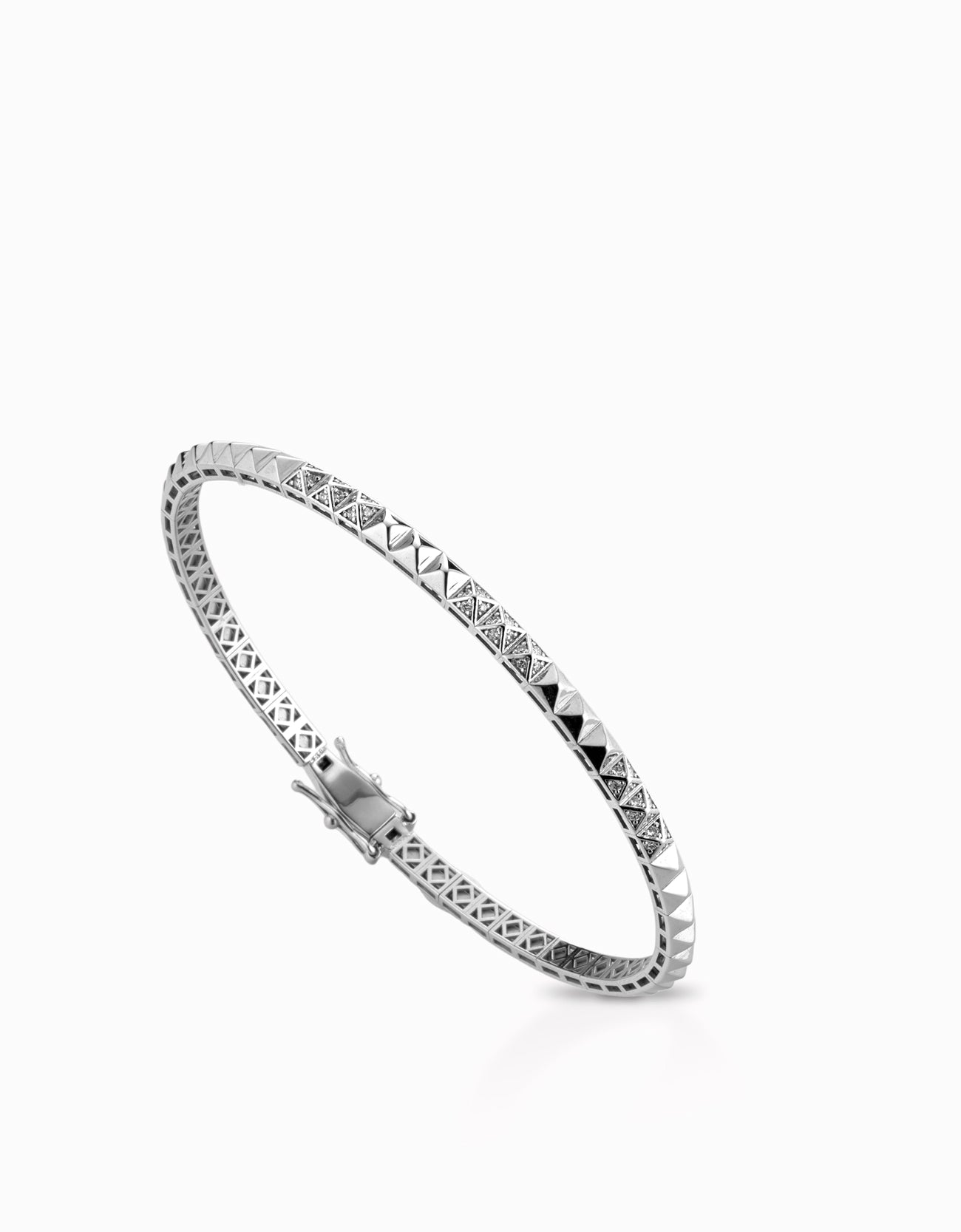 BRACCIALE RIGIDO IN ORO BIANCO A PIRAMIDE CON DIAMANTI