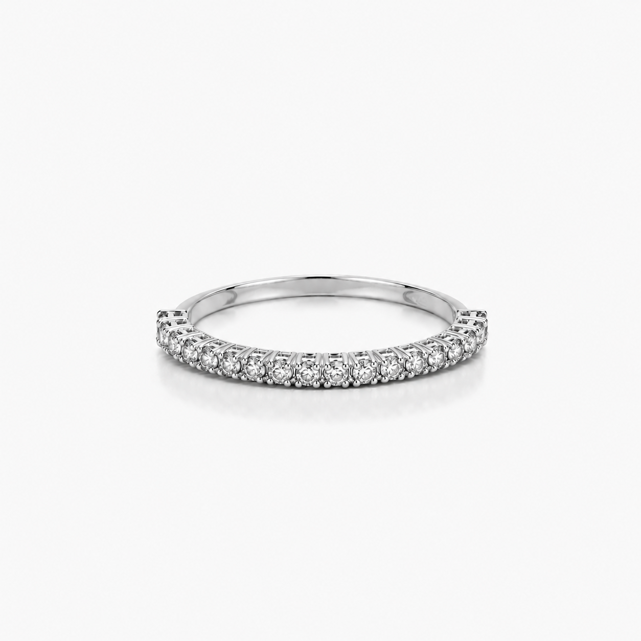 ANELLO MEZZA VERETTA FASCIA LARGA IN ORO BIANCO CON DIAMANTI