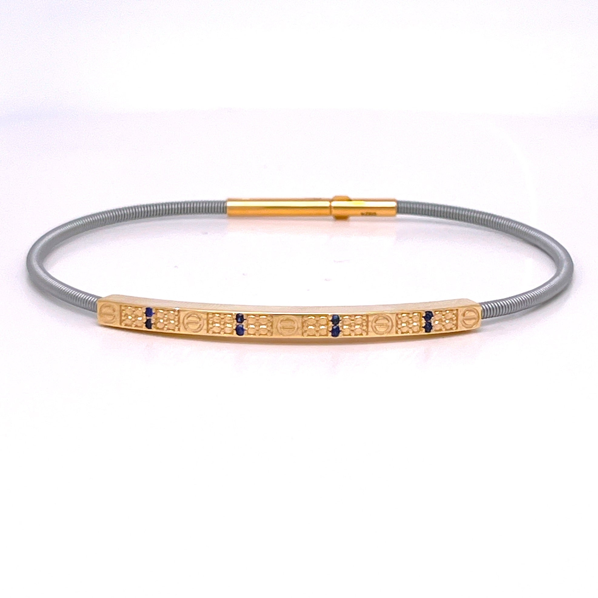 BRACCIALE IN ORO ROSA CON BACCHETTA CENTRALE DI ZAFFIRI