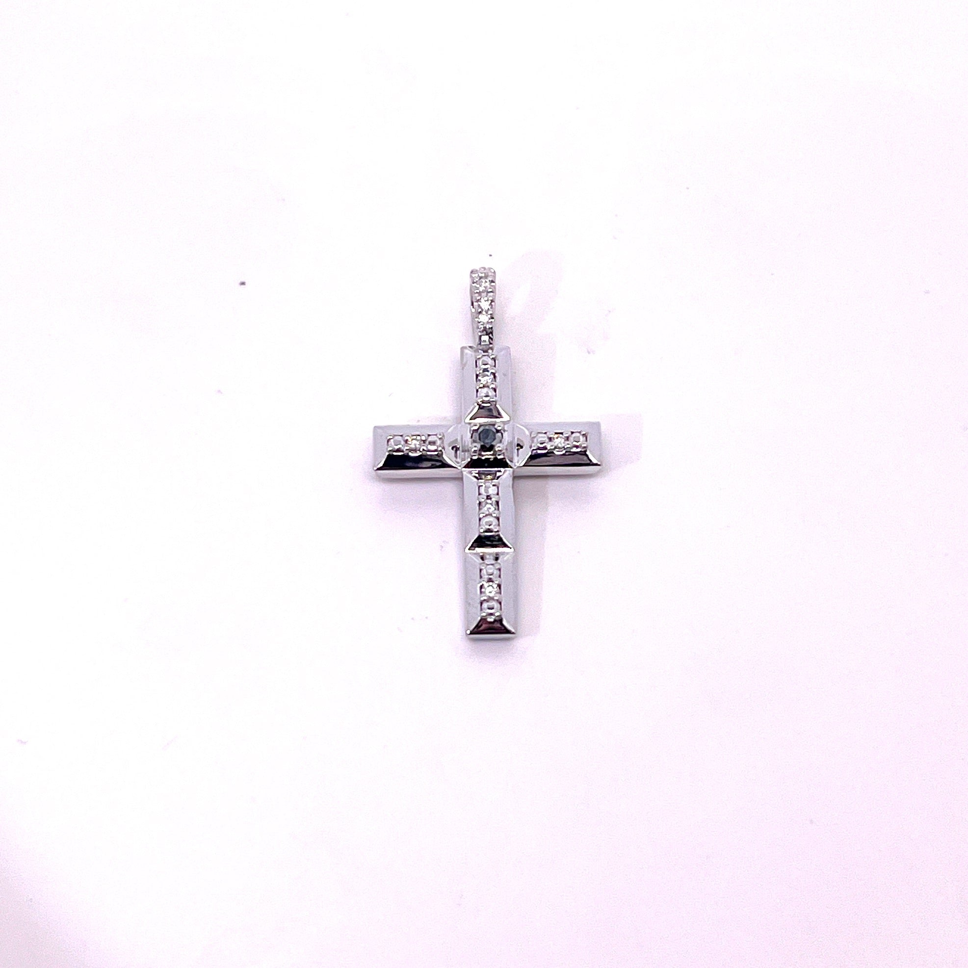 CROCE IN ORO BIANCO GRANDE CON DIAMANTI E DIAMANTE NERO CENTRALE