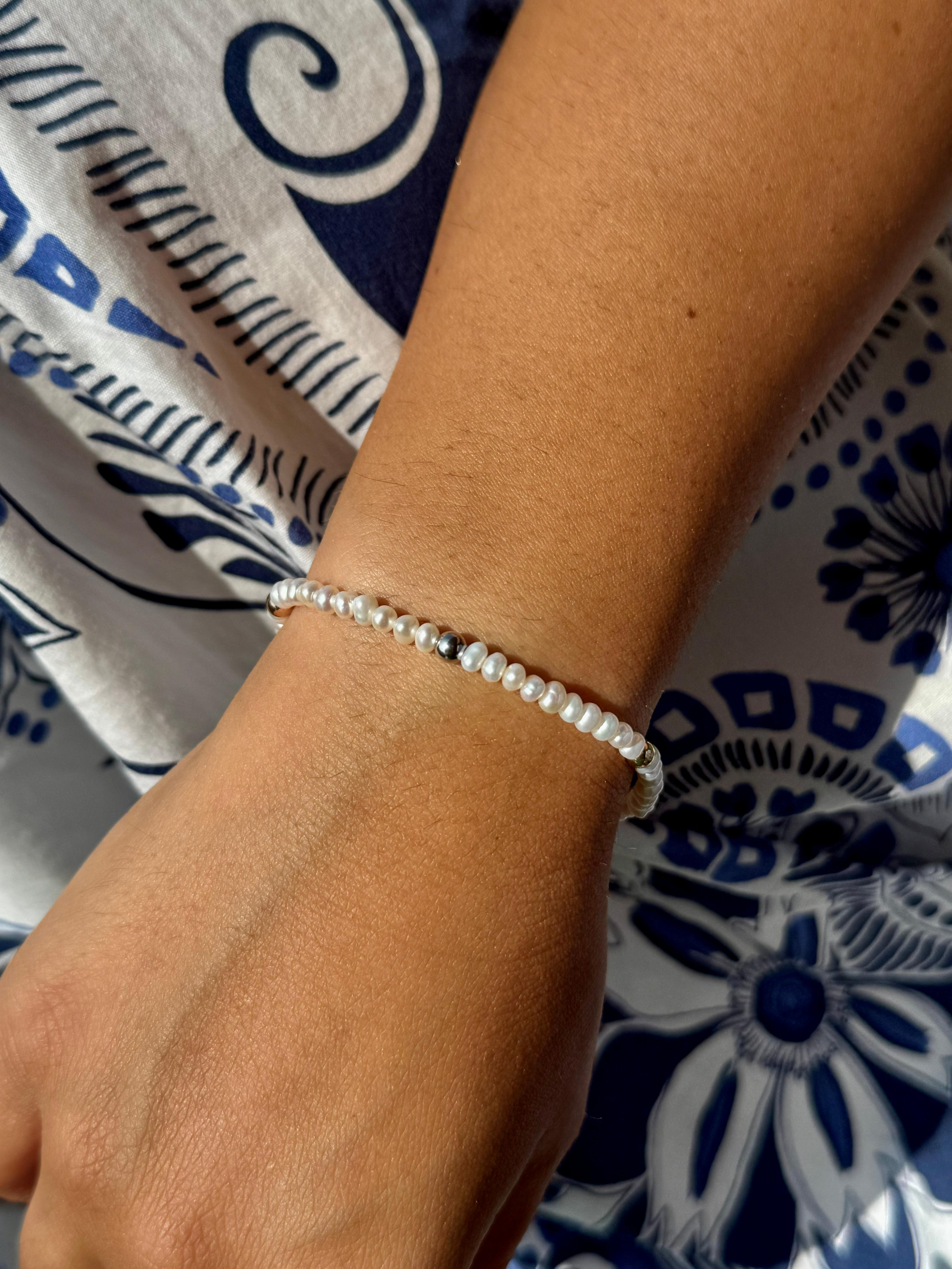 BRACCIALE PERLE E PALLINE IN ORO ROSA,BIANCO E GIALLO