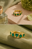 EAR CUFF IN ORO GIALLO CON SMERALDI A CUORE