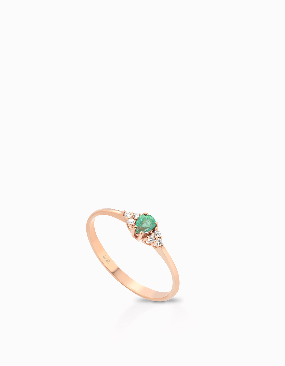 ANELLO CON CENTRALE SMERALDO IN ORO ROSA CON SEI DIAMANTI