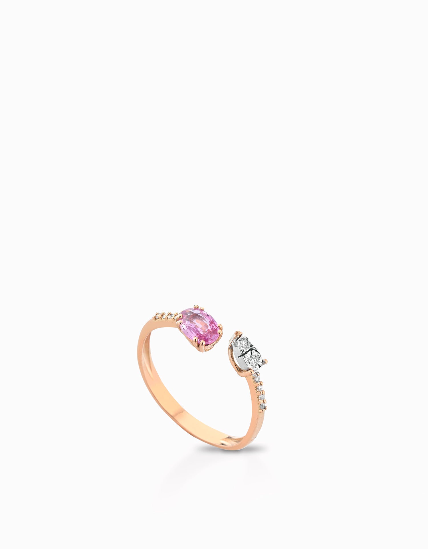 ANELLO IN ORO ROSA CON OVALE DI ZAFFIRI ROSA E DIAMANTI