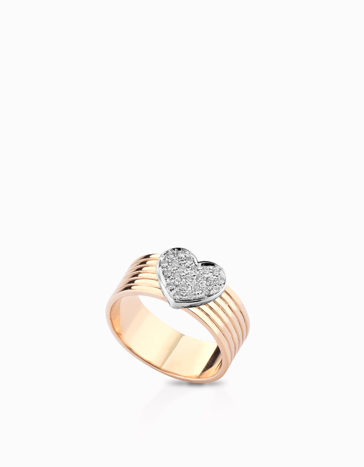 Anello fascia in oro rosa con cuore di diamanti