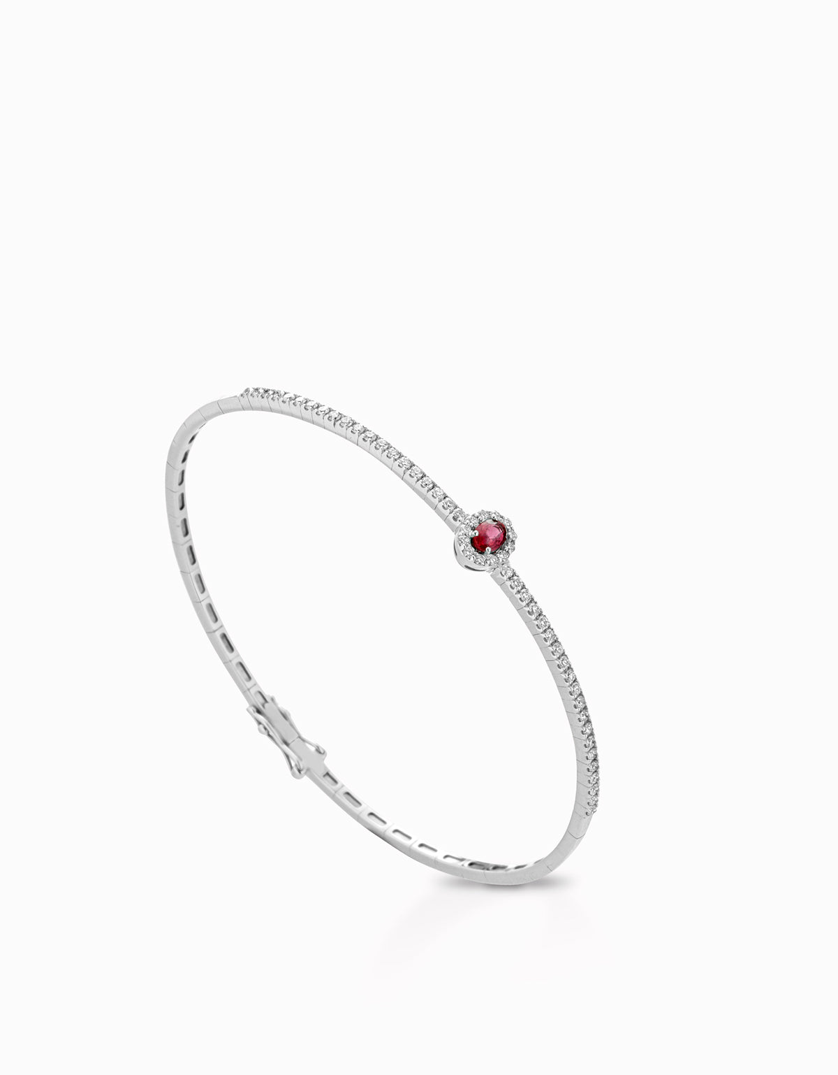 BRACCIALE IN ORO BIANCO CON OVALE RUBINO E DIAMANTI
