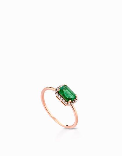 Anello quadrato con diamanti e smeraldo