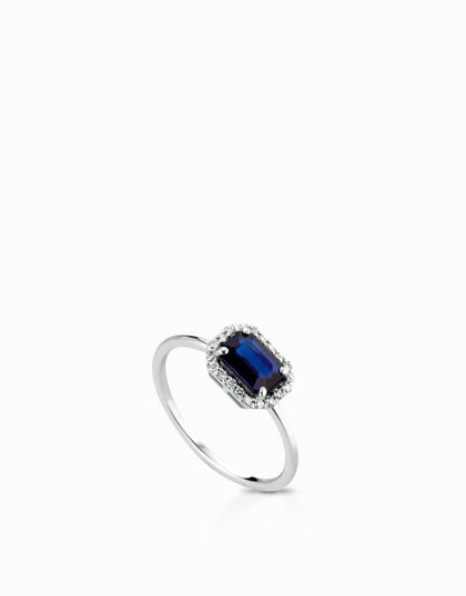 Anello quadrato con diamanti e zaffiro