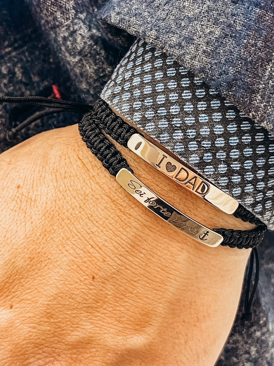 Bracciale oro 9kt con targa e laccio