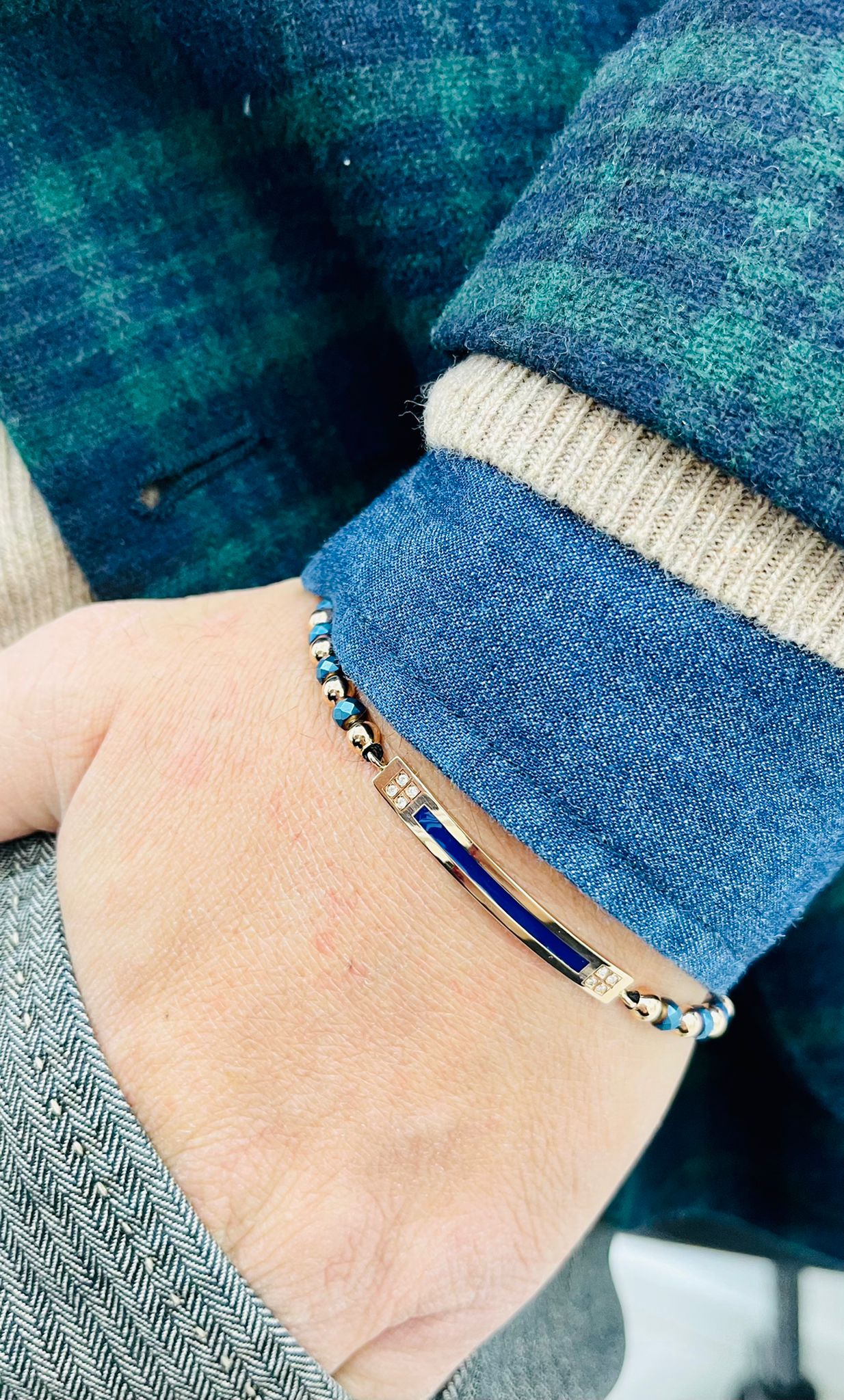 bracciale bacchetta smaltata in oro rosa con ematite blu e diamanti