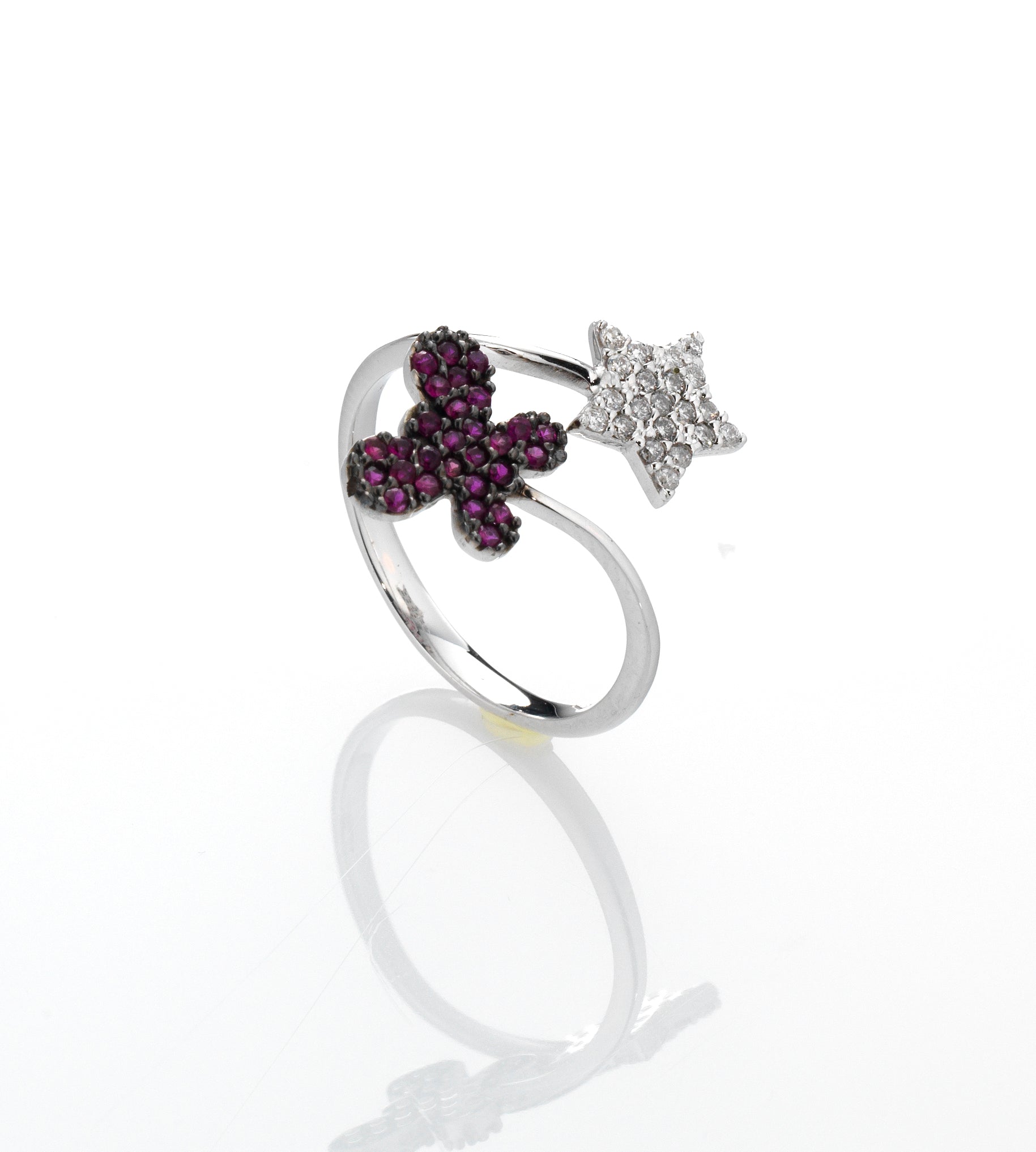 anello minimal con farfalla e stella