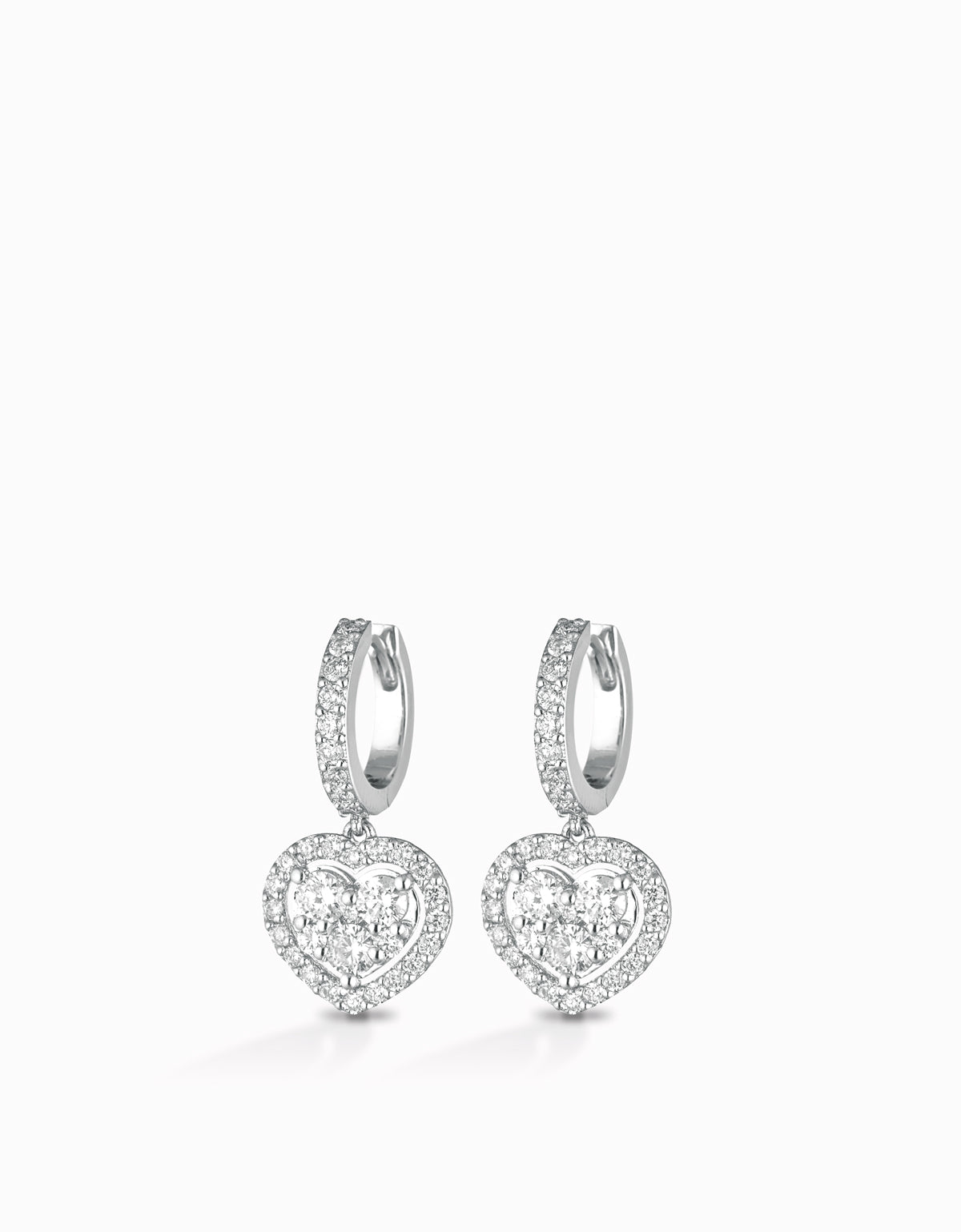 orecchini a cerchio con cuore diamanti