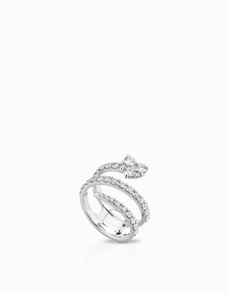 anello spirale con cuore in diamanti